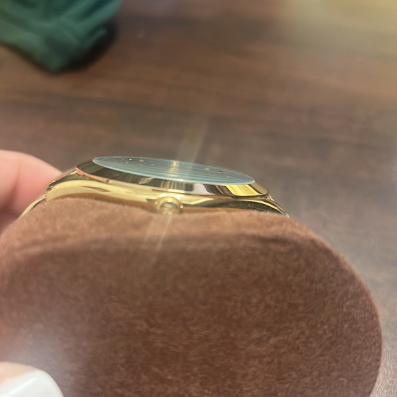 Michael Kors Women's Slim Runway Gold-Tone Stainless Steel Watch MK3265 - Picture 3 of 7